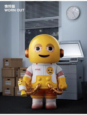Mega 100% Space Molly Emoji "Worn Out" Confirmed US Seller POPMART